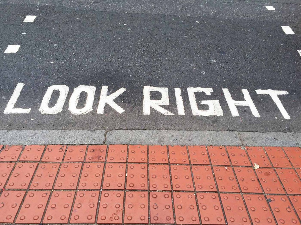 look_right